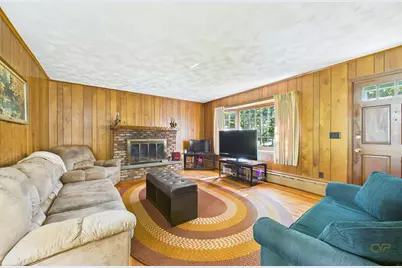 1541 N Hixville Rd, Dartmouth, MA 02747 - Photo 3