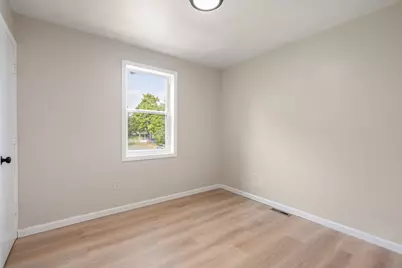 28 Dawes St, Springfield, MA 01109 - Photo 19