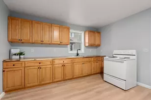 28 Dawes St, Springfield, MA 01109 - Photo 21