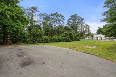 28 Dawes St, Springfield, MA 01109 - Photo 41