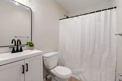 28 Dawes St, Springfield, MA 01109 - Photo 33