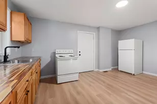 28 Dawes St, Springfield, MA 01109 - Photo 23