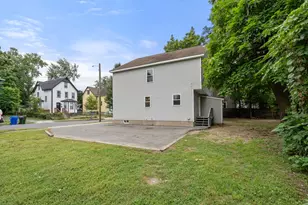 28 Dawes St, Springfield, MA 01109 - Photo 39