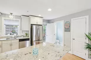 2 Starfish Wy, Salisbury, MA 01952 - Photo 9
