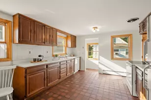 298 Forest St, Arlington, MA 02474 - Photo 11