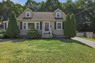 23 Mayflower Rd, Woburn, MA 01801 - Photo 1