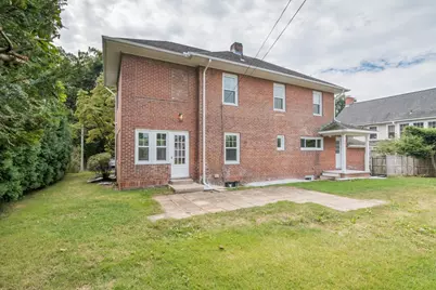 41 Dartmouth St, Holyoke, MA 01040 - Photo 37