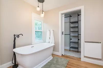 41 Dartmouth St, Holyoke, MA 01040 - Photo 29