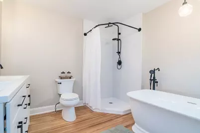 41 Dartmouth St, Holyoke, MA 01040 - Photo 27