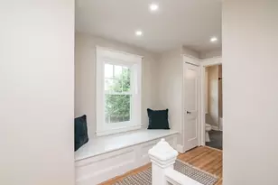 41 Dartmouth St, Holyoke, MA 01040 - Photo 23