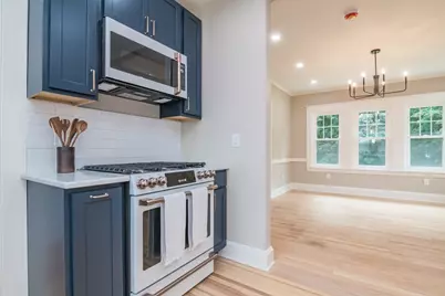 41 Dartmouth St, Holyoke, MA 01040 - Photo 21
