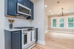 41 Dartmouth St, Holyoke, MA 01040 - Photo 21