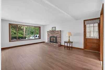 375 Kendall Rd, Tewksbury, MA 01876 - Photo 9