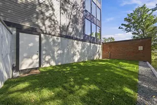 421 E 6th St, Boston, MA 02127 - Photo 39