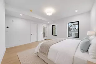 421 E 6th St, Boston, MA 02127 - Photo 13