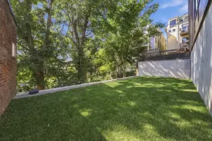 421 E 6th St, Boston, MA 02127 - Photo 37