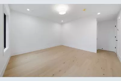 421 East 6th Street #TH3, Boston, MA 02127 - Photo 17