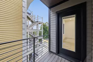 421 E 6th St, Boston, MA 02127 - Photo 31