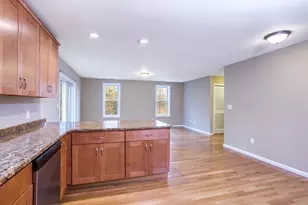 192 Neponset, Canton, MA 02021 - Photo 3