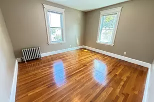37 Leach St, Salem, MA 01970 - Photo 9