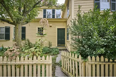 64 Bartlett St #4, Boston, MA 02119 - Photo 31