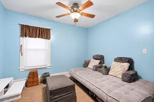 28 Dalton Pl, Springfield, MA 01109 - Photo 11