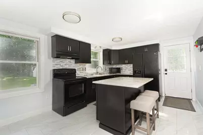336 Pommogussett Rd, Rutland, MA 01543 - Photo 9