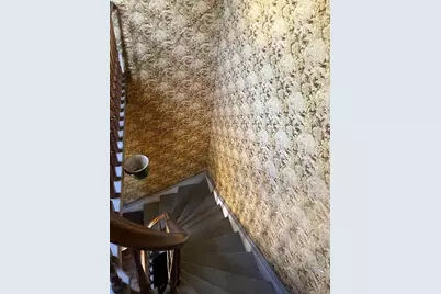 7 Maxwell St, Worcester, MA 01607 - Photo 35