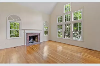 57 Cobblestone Circle, North Andover, MA 01845 - Photo 9