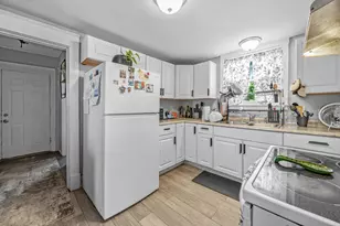 30 Santa Barbara, Springfield, MA 01104 - Photo 7