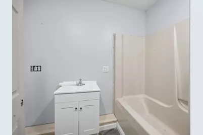 1300 Worcester St, Springfield, MA 01151 - Photo 3