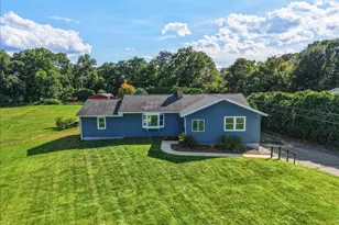 27 Huntington Rd, Hadley, MA 01035 - Photo 7