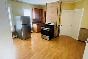 50 Linden St, Holyoke, MA 01040 - Photo 1