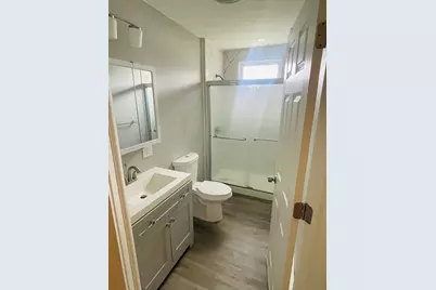 50 Linden St #1, Holyoke, MA 01040 - Photo 5