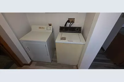 22 Pitcairn St, Revere, MA 02151 - Photo 39