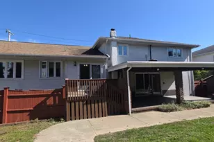 22 Pitcairn St, Revere, MA 02151 - Photo 29
