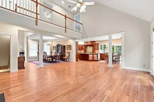70 Appaloosa Ln, West Springfield, MA 01089 - Photo 15