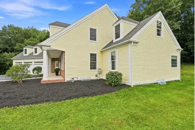 70 Appaloosa Ln, West Springfield, MA 01089 - Photo 5