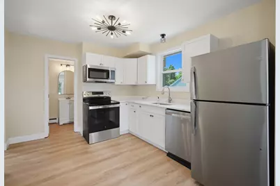 4 Wilson Str, Wilbraham, MA 01095 - Photo 9