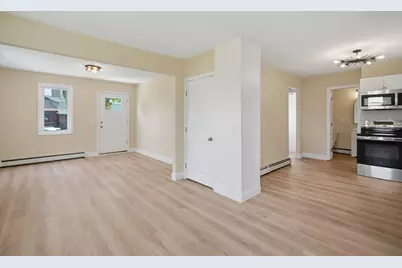 4 Wilson Str, Wilbraham, MA 01095 - Photo 7