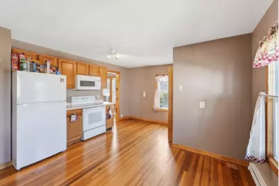 102 Lemuel Ave, Chicopee, MA 01013 - Photo 15