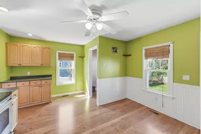102 Lemuel Ave, Chicopee, MA 01013 - Photo 7