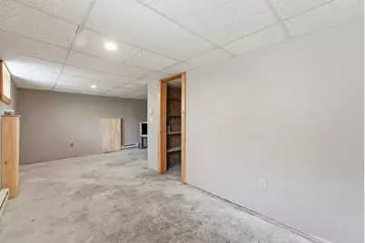 102 Lemuel Ave, Chicopee, MA 01013 - Photo 27