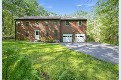 6 Woodview Dr, Hubbardston, MA 01452 - Photo 1