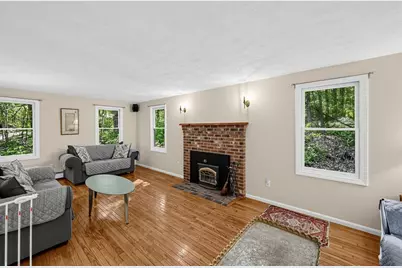 6 Woodview Dr, Hubbardston, MA 01452 - Photo 5