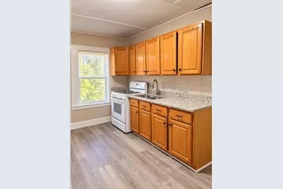 24 Dickinson St., Springfield, MA 01108 - Photo 3
