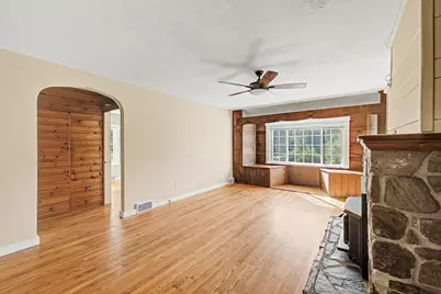 1161 E Mountain Rd, Westfield, MA 01085 - Photo 11