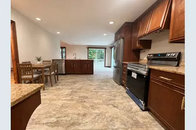 8 Birch Ln #0, Shrewsbury, MA 01545 - Photo 5