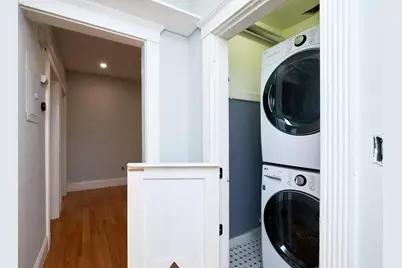 17 Mount Ida Rd #1, Boston, MA 02122 - Photo 9