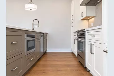 804 East 7th Street #307, Boston, MA 02127 - Photo 5